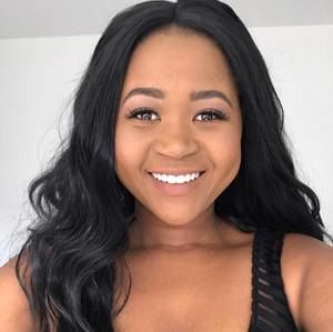 Meet your Posher, Lily